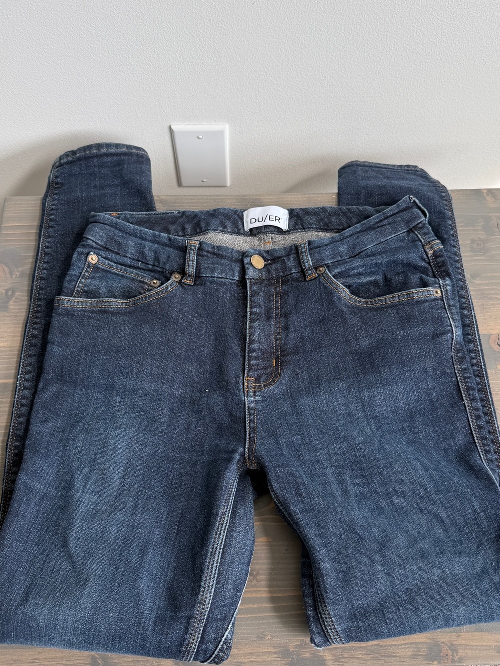 DU/ER High Rise lined skinny jeans with stretch
Size 29” waist